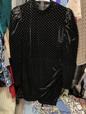 Dynamite Women’s Dress longsleeve Velvet W/ Rivets medium
